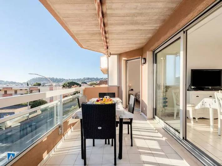 Gîte pour 4 personnes, avec terrasse dans Plage Des Tamaris Cavalaire Sur Mer - 4