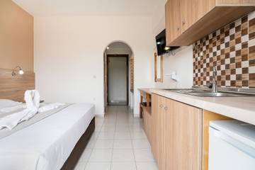 Apartment for 2 People in Rhodes, South Aegean region, Photo 4