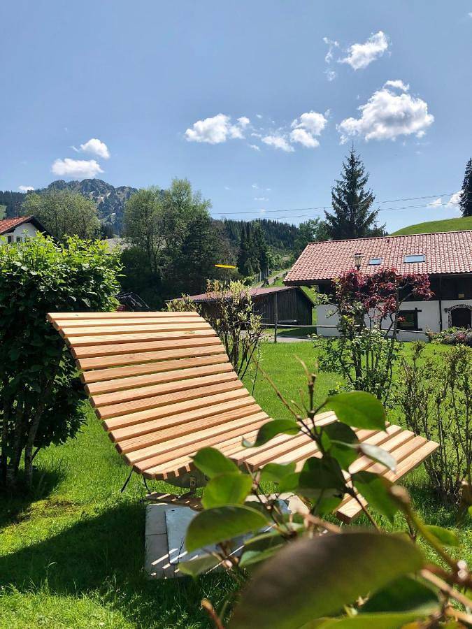 Ganze Wohnung, Apartment with Mountain View in Jungholz, Bayerische Alpen