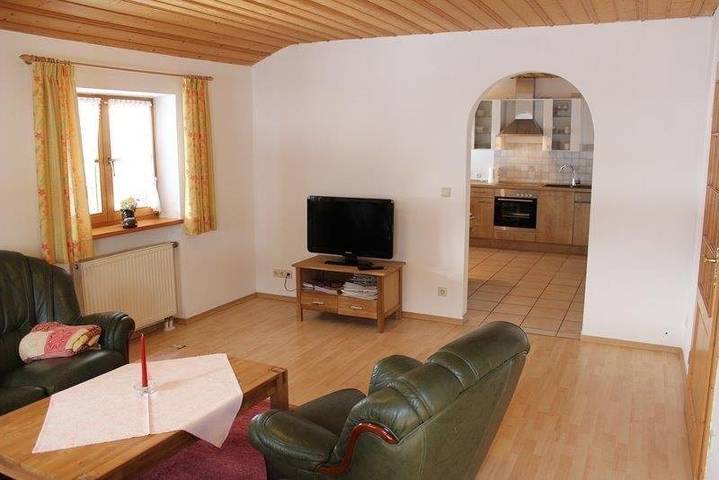 Ferienhaus für 4 Personen, mit Balkon und Terrasse sowie Garten und Ausblick