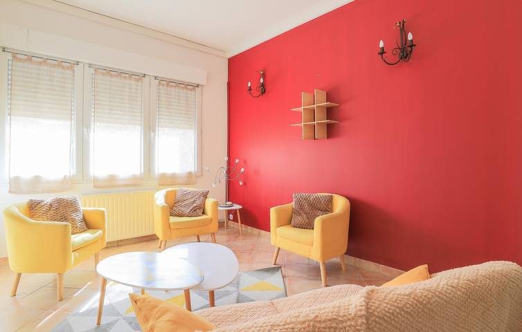 Cassel Garden Appartement avec WiFi et Parking in Oxelaëre, Région de Dunkerque
