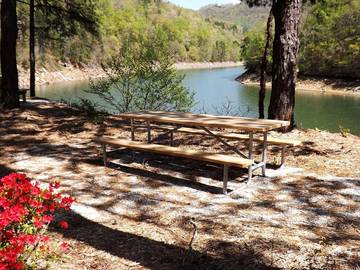 Log Cabin for 6 Guests in Fontana Lake, Swain County, Picture 1