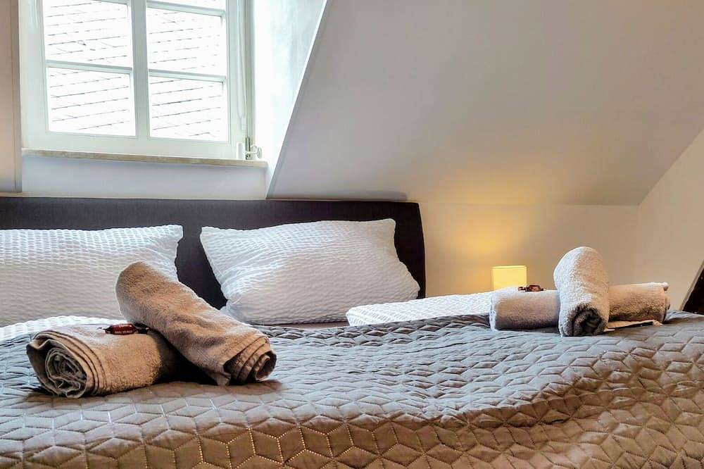Ganze Wohnung, Moderne Komfort Fewo an der Mosel, 4 Erw., Wifi, ruhig, Nähe Bernkastel-Kues in Brauneberg, Bernkastel-Kues & Umgebung