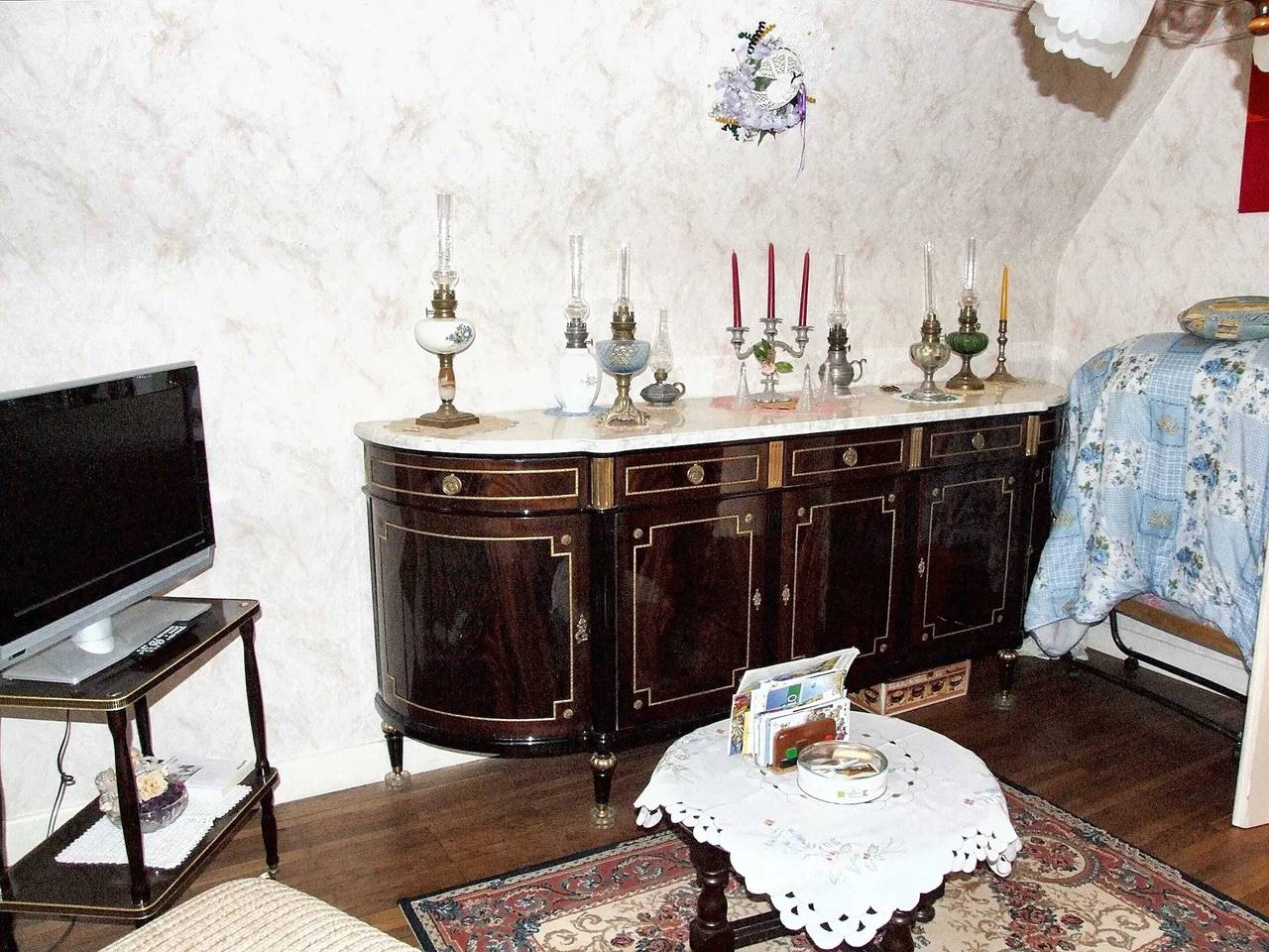 Entire apartment, Charming apartment in Kientzheim with covered terrace in Kientzheim, Parc naturel régional des Ballons des Vosges