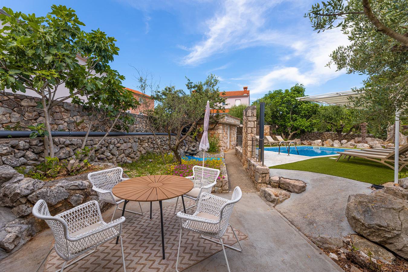 Villa Ljuba Vi with heated pool in Županje, Polje