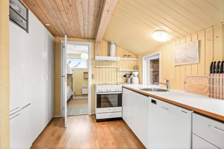 Unikt sommerhus i første række med havudsigt i Søndervig in Søndervig, Holmsland Klit