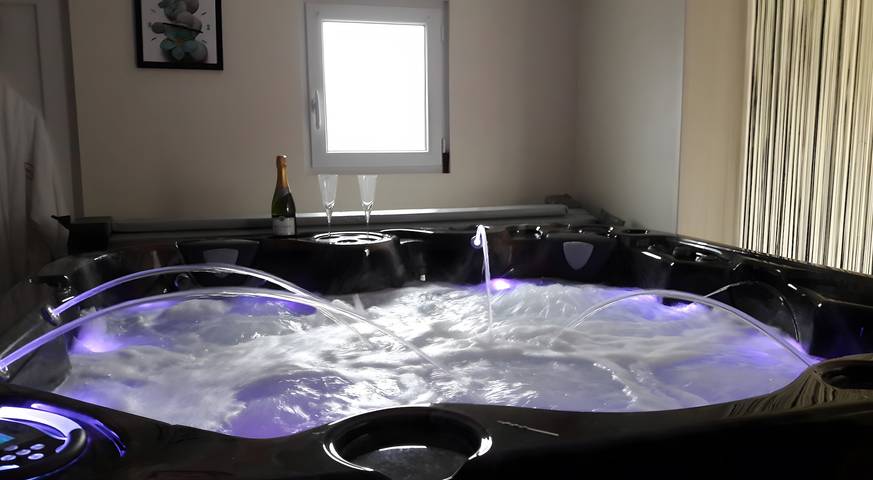 Maison de vacances pour 4 personnes, avec jacuzzi et jardin dans la Drôme