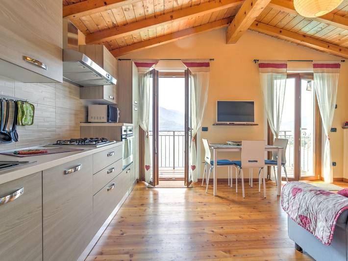 Ferienhaus für 2 Personen, mit Pool und Terrasse sowie Garten am Comer See - 3