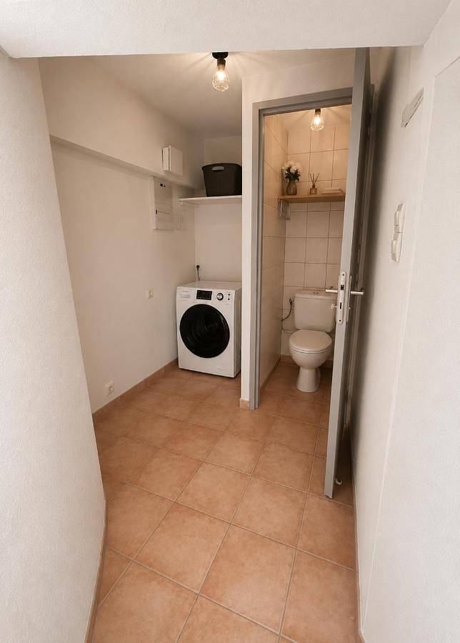 Gîte pour 6 personnes, avec Terrasse à Pierrelatte - 3