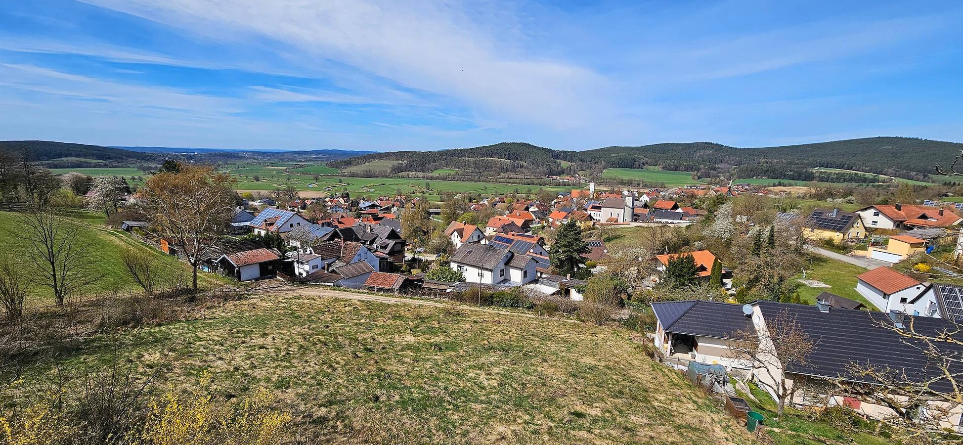 Ferienhaus Panoramablick Altfalter - Modernes Ferienhaus in Alleinlage mit großem Garten und fantastischem Ausblick in Schwarzach b.Nabburg, Naturpark Oberpfälzer Wald
