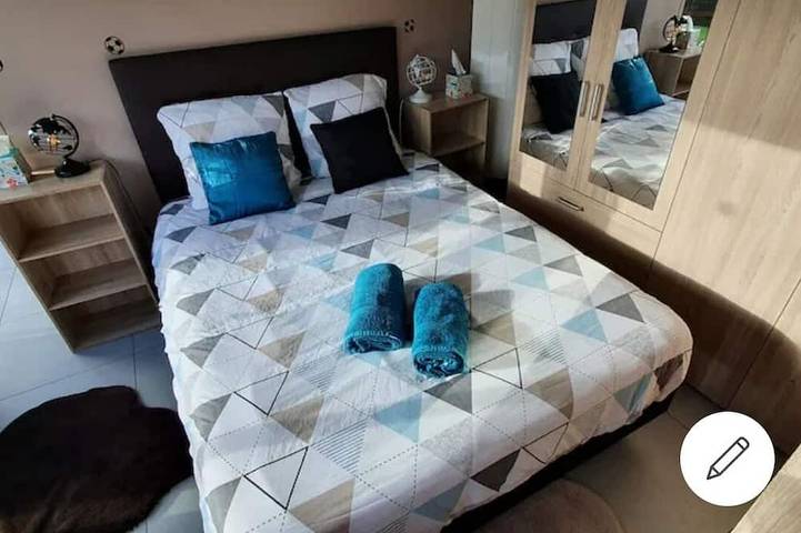 Location de vacances pour 15 personnes, avec jardin et jacuzzi, animaux acceptés à Reux - 3