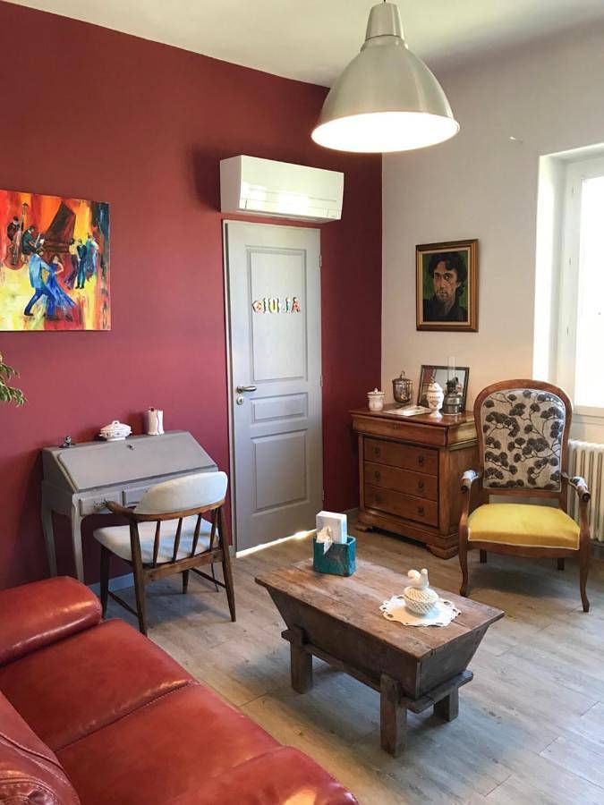 Location de vacances pour 4 personnes, avec vue et jardin à La Bastide-des-Jourdans