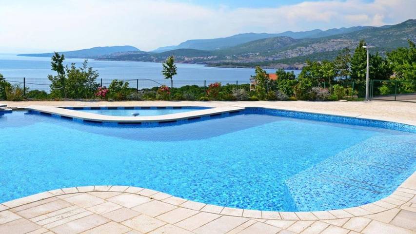 Camping pour 6 personnes, animaux acceptés à Klenovica