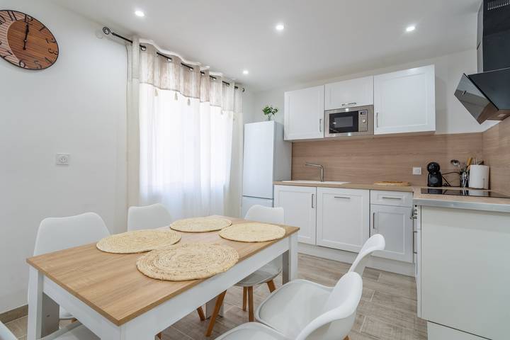 Gîte pour 4 personnes, avec jardin dans Canal De La Robine - 2