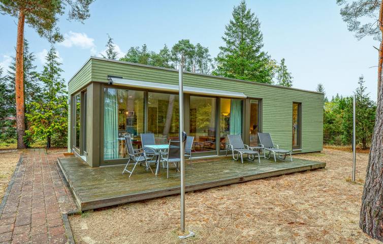 Ferienhaus für 4 Personen, mit Terrasse und Ausblick in Sassenburg - 2
