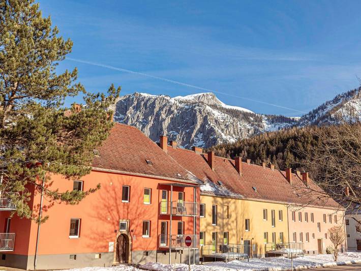 Ganze Wohnung, Wohnung in der Steiermark mit Gartenblick (ohne Kaution) in Eisenerz, Östliche Obersteiermark