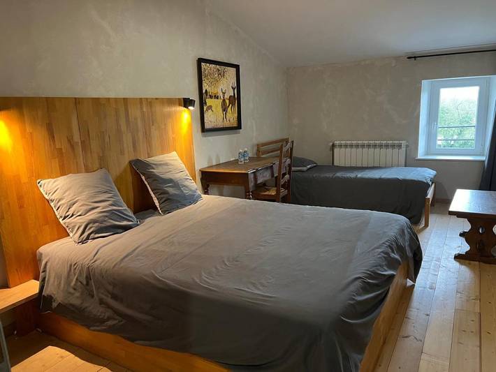 Maison d’hôte pour 3 personnes, avec terrasse ainsi que vue et jardin, animaux acceptés dans Verdun