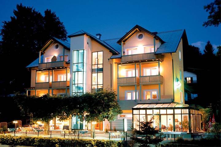 Bnb für 2 Personen, mit Balkon und Terrasse sowie Garten und Pool in Schiefling am See