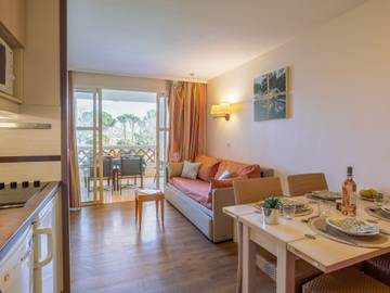Location De Vacances pour 4 Personnes dans Cap Estérel, Saint-Raphaël, Photo 1
