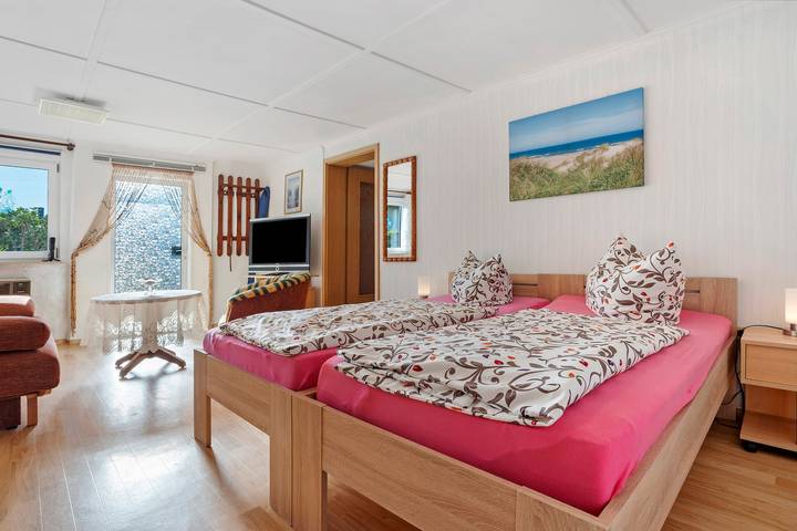 Ferienhaus für 2 Personen, mit Garten in Bernsteinbäder