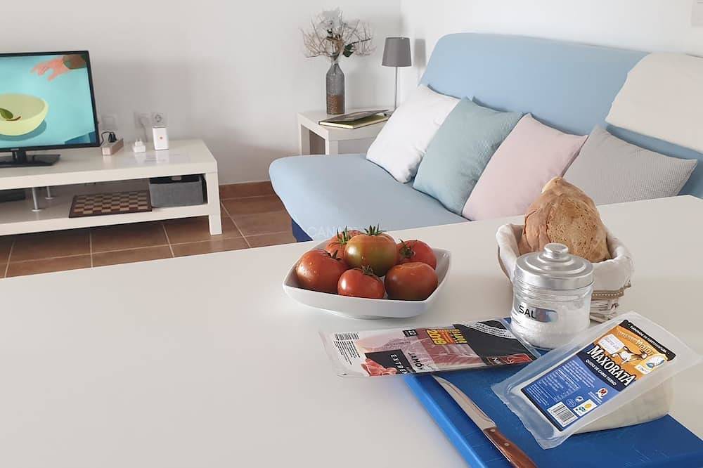 Appartement entier, Charmante maison rénovée avec vue splendide sur Fuerteventura en ple in Lajares, La Oliva
