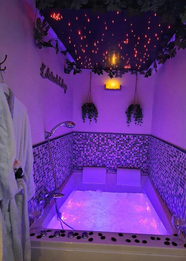 Maison de vacances pour 2 personnes, avec jacuzzi et jardin - 1