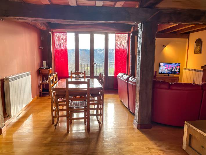 Casa rural para 6 personas, con jardín, Se admiten mascotas en Navarra - 2