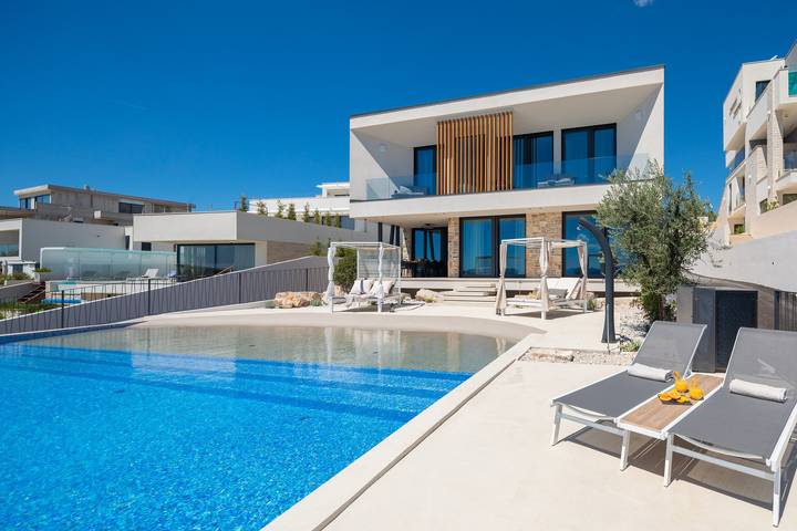 Villa pour 10 personnes, avec Balcon et Sauna à Jezera
