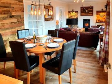 Log Cabin for 6 People in Highlands, Scotland, Photo 4