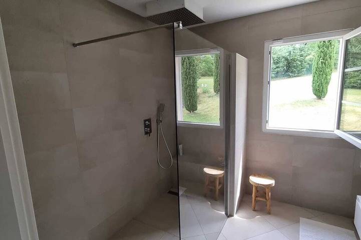 Location de vacances pour 8 personnes, avec jardin et terrasse à Cabriès - 3