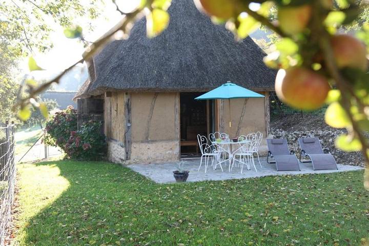 Location de vacances pour 4 personnes, avec Terrasse ainsi que Jardin et Vue à Marais-Vernier (Eure)