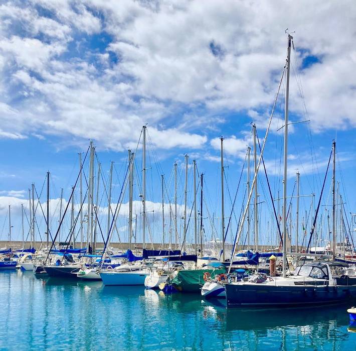 Barca per 4 persone, con terrazza e panorama in Spagna