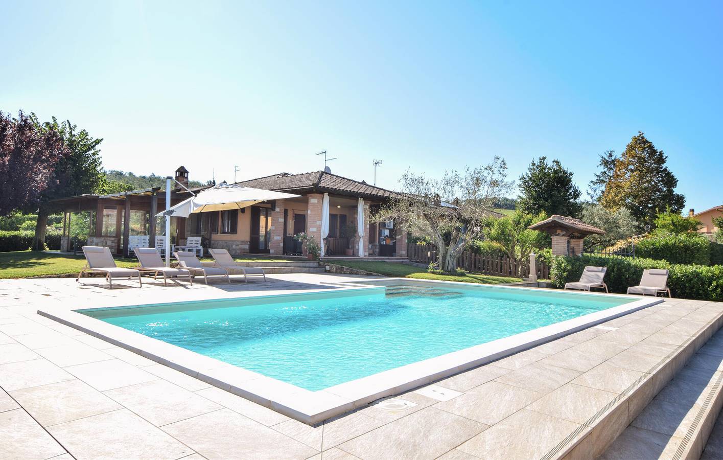 Tevere Oasis with Pool & Parking in Todi, Perugia Province