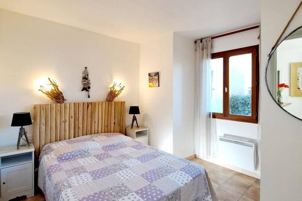 House with pool, air conditioning, close to the beach in Six-Fours-les-Plages, Region de Toulon