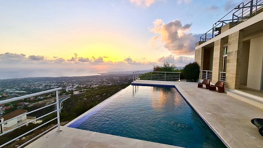 Villa for 6 personer, med balkon i Cypern