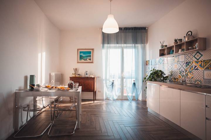 Appartamento per 5 persone, con balcone in Civitavecchia