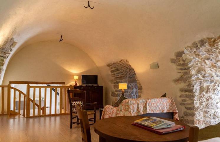 Location de vacances pour 5 personnes, avec jardin, animaux acceptés à Saint-Pierre-des-Tripiers - 3