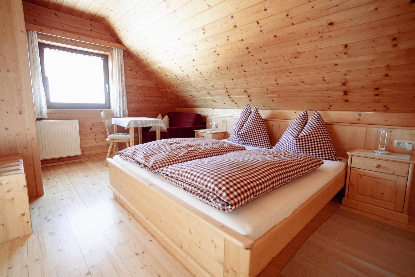 Entire holiday apartment, Apartment Nr. 4/2 Schlafräume/Dusche, Wc in Murau, Western Upper Styria