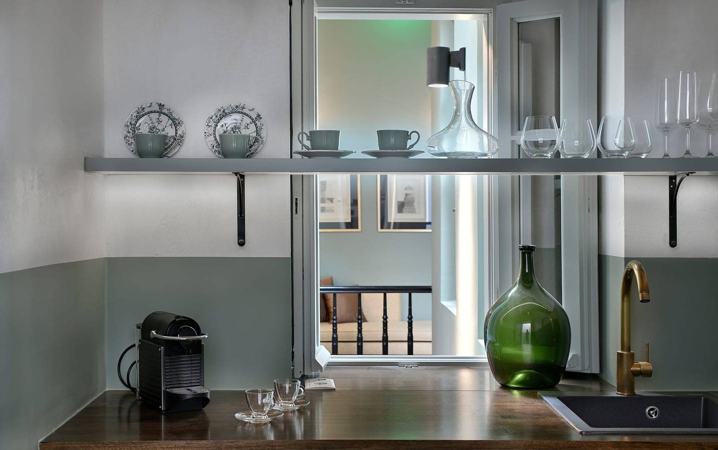 Stunning Athens Apartment | 1 Bedroom | Apartment Juvia | Athinaidos in Centralna część Aten, Ateny