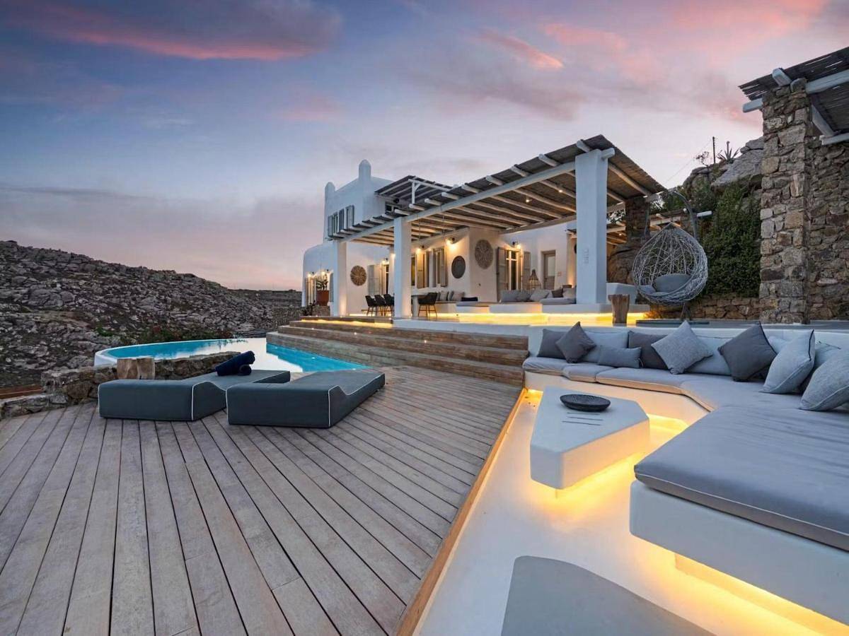Six-Bedroom Villa in Moncloa-Aravaca, Madrid