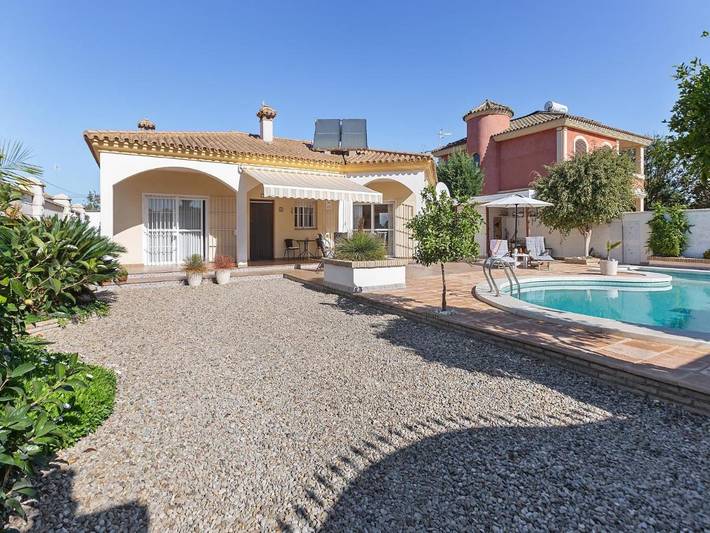 Chalet para 5 personas, con piscina y terraza en Sanlúcar de Barrameda