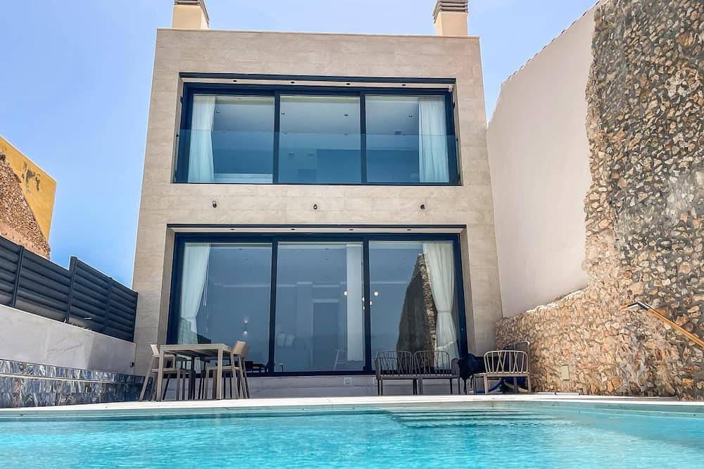 Beachfront villa at Playa Levante Cabo de Palos in Cala de las Melvas (Cartagena), Cartagena