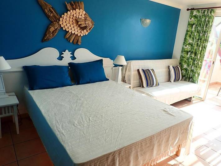 Gîte pour 4 personnes, avec bassin pour enfant et jardin ainsi que vue et piscine à Sainte-Luce - 3