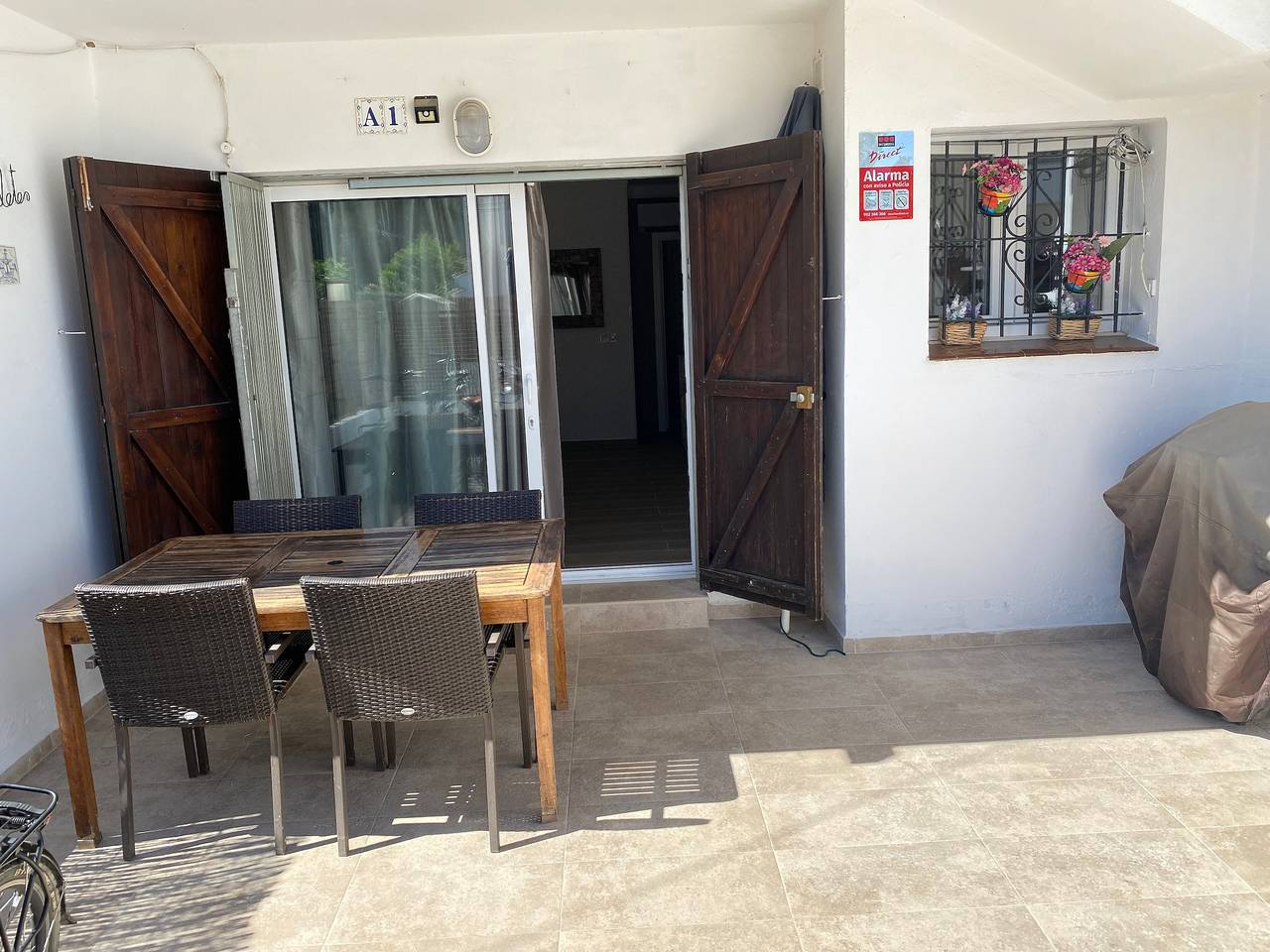 Appartement entier, Appartement 'Muscletes' avec vue sur les montagnes, Wi-Fi et climatisation in L'Escala, Haut-Ampurdan