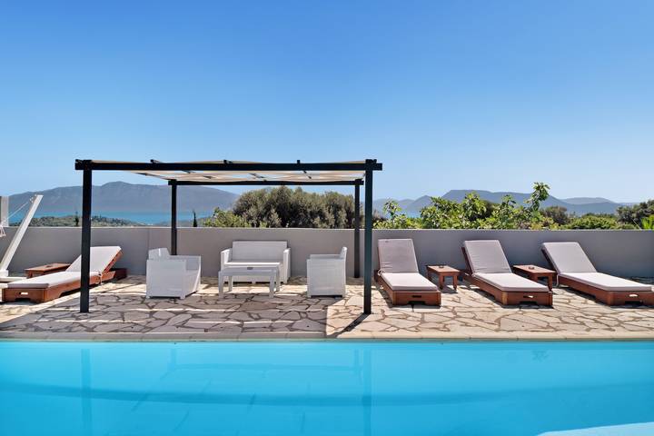 Villa voor 9 personen, met Tuin op Lefkada