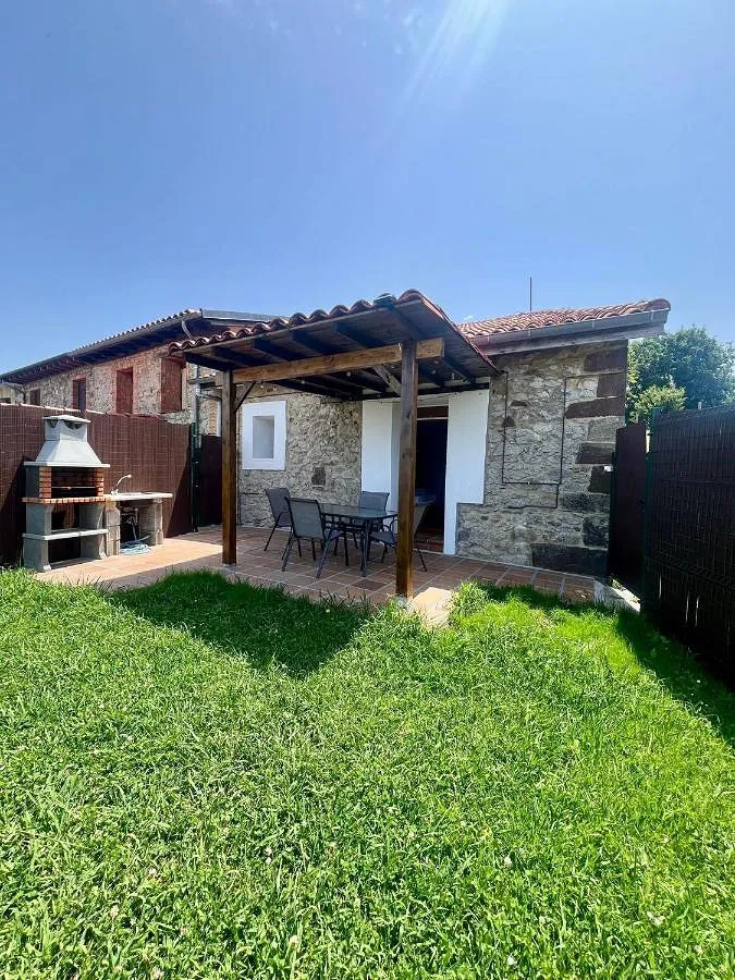 Holiday home for 4 people, with terrace and garden, with pets - 1
