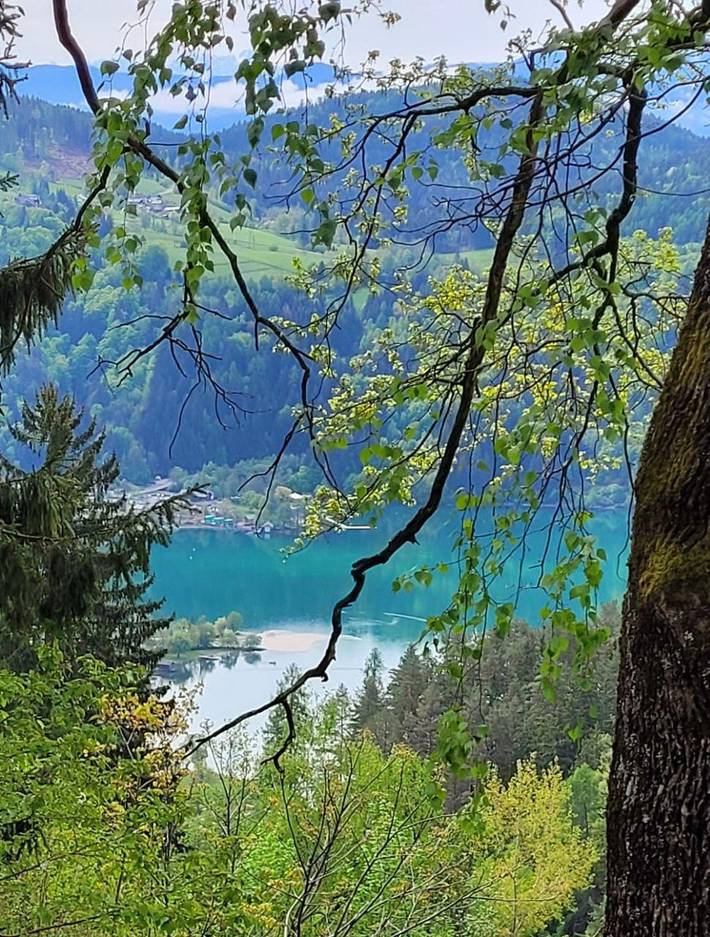 Hütte für 2 Personen, mit Balkon und Terrasse sowie Garten und Seeblick in Kärnten