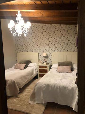 Casa rural para 4 personas, con vistas además de piscina y jardín en Gata  - 4