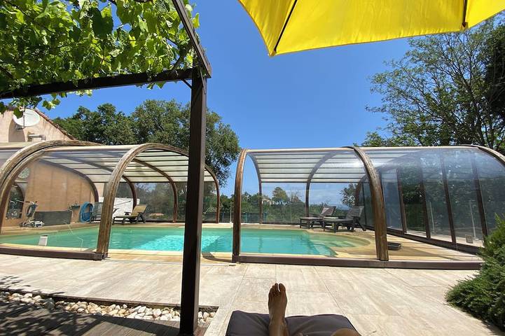 Ferienhaus für 6 Personen, mit Terrasse und Garten in Talasani