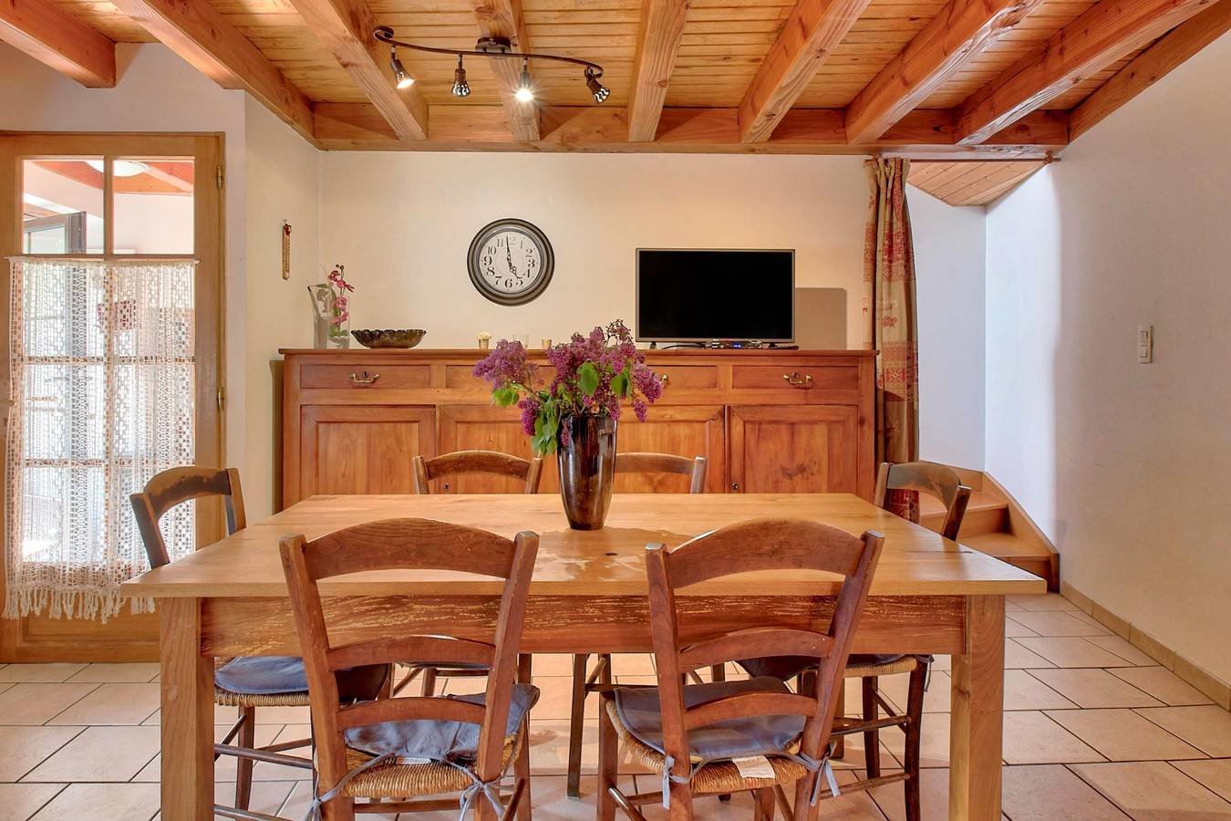 Typisches Haus mit atemberaubender Aussicht – 5 Minuten von Saint-Lary entfernt in Sailhan, Französische Pyrenäen